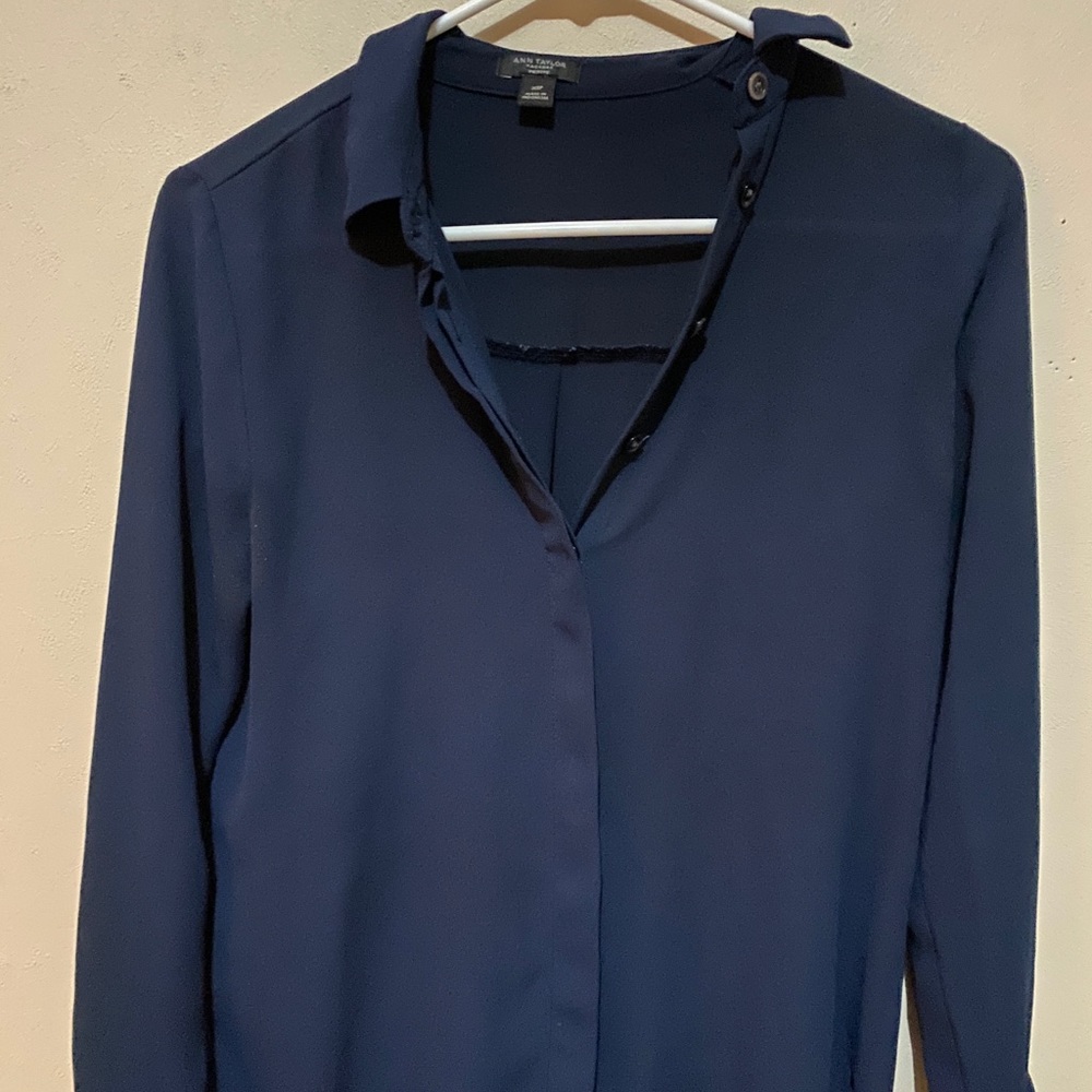 Ann Taylor Button Up